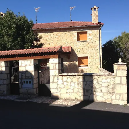 別荘 Casa Rural La Muralla De Pedraza La Cuesta